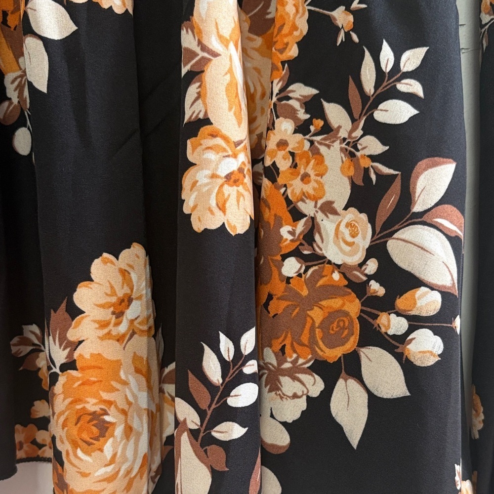 SHEIN Black and Orange Floral Top - Picture 2 of 4